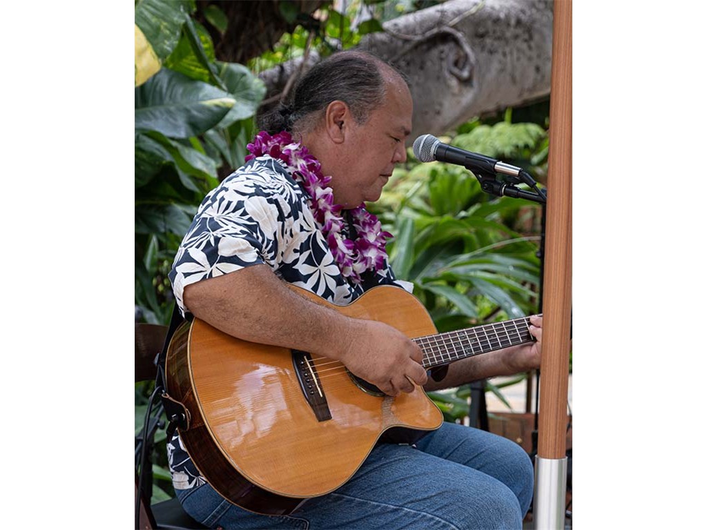 Gallery Hawaiian Steel Guitar Showcase